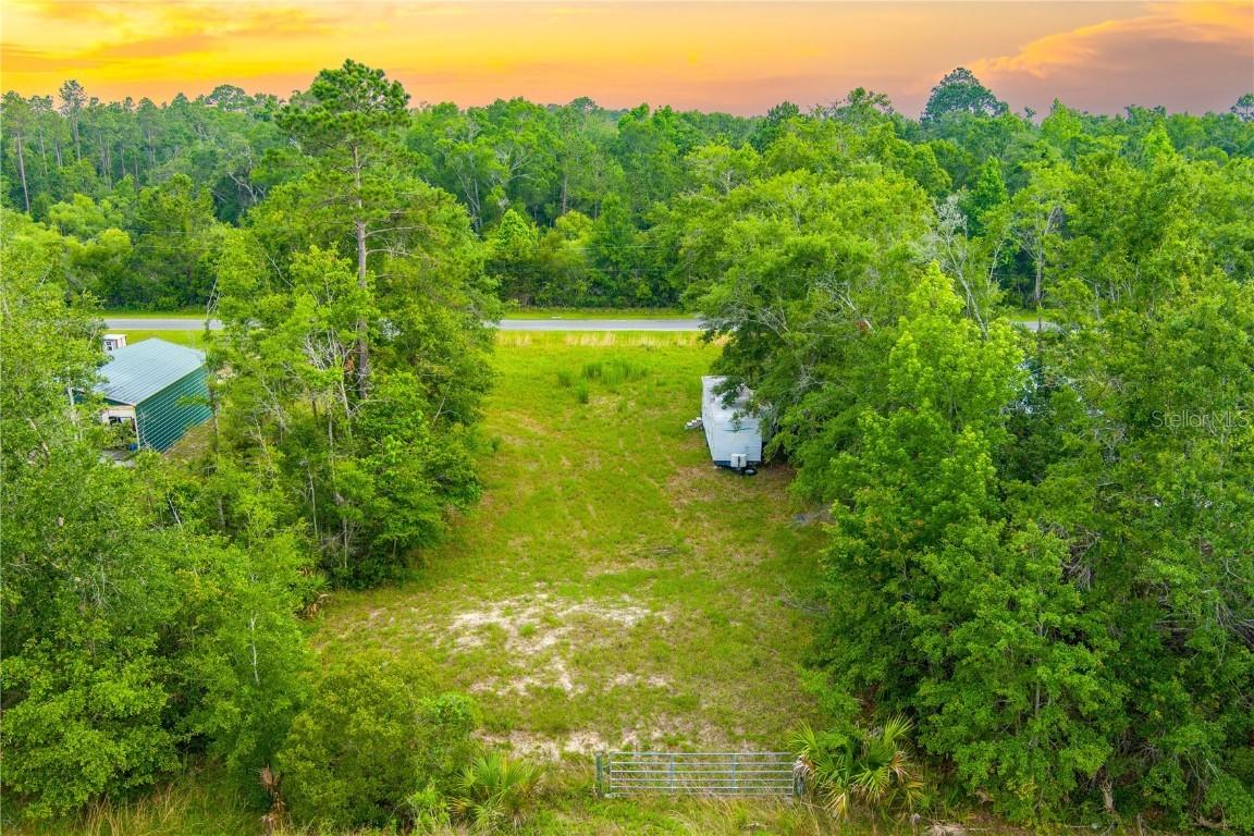 400 Coastal Oak Ln., Steinhatchee, FL 32359
