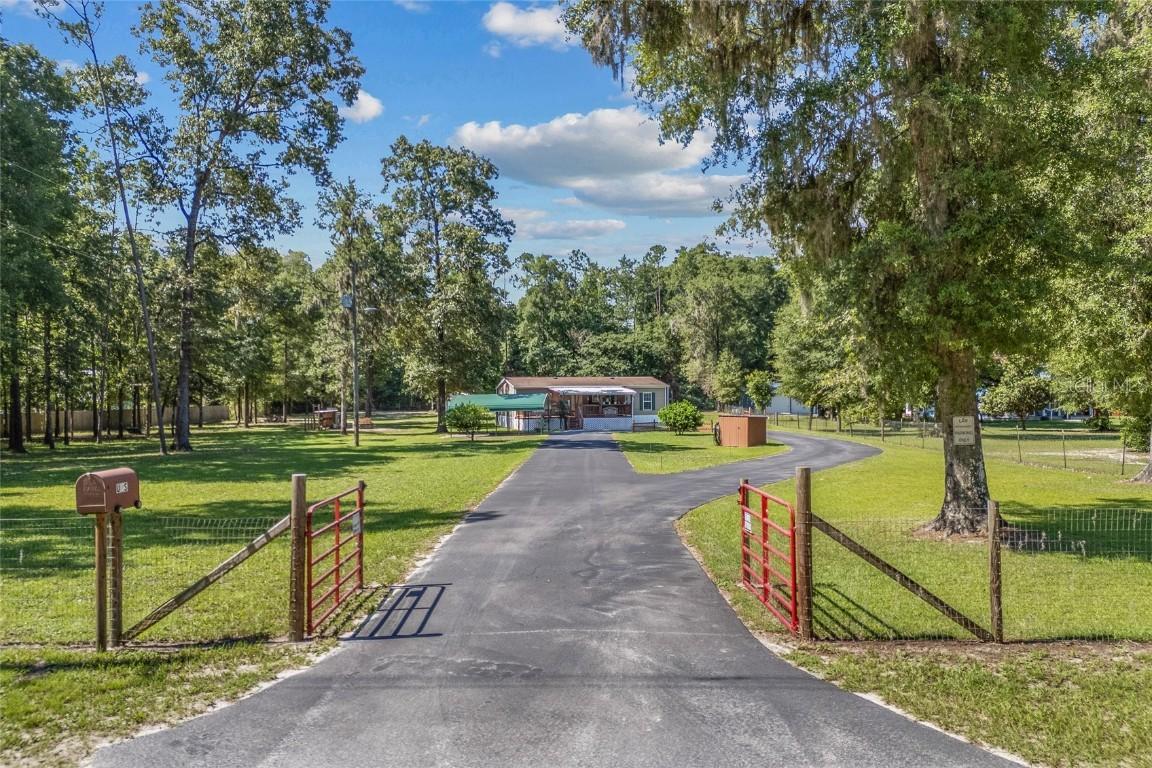 590 SW Utah St., Fort White, FL 32038