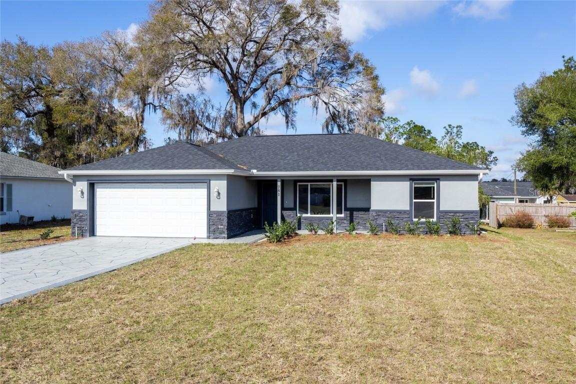 781 NE 130th Ter., Silver Springs, FL 34488