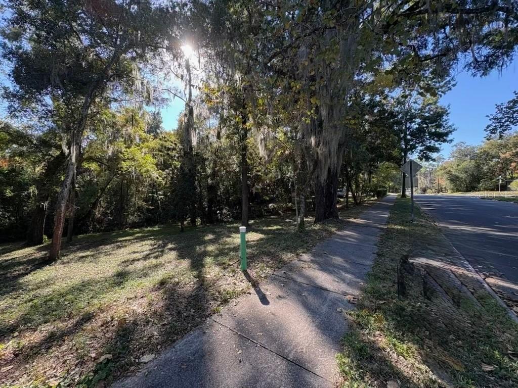 1723 NW 14th Ave., Gainesville, FL 32605