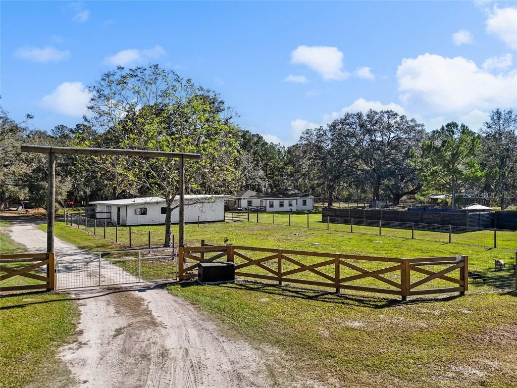 12301 158th Ter., Mc Alpin, FL 32062