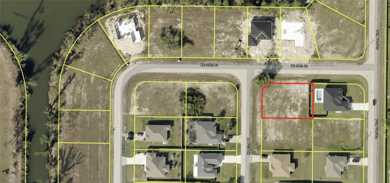 3829 NE 23rd Pl., Cape Coral, FL 33909