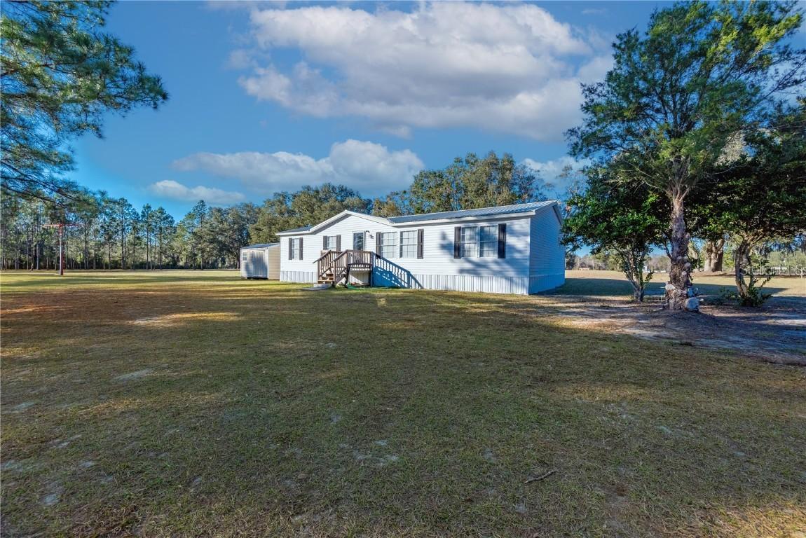 20521 NW 22nd Ter., Brooker, FL 32622
