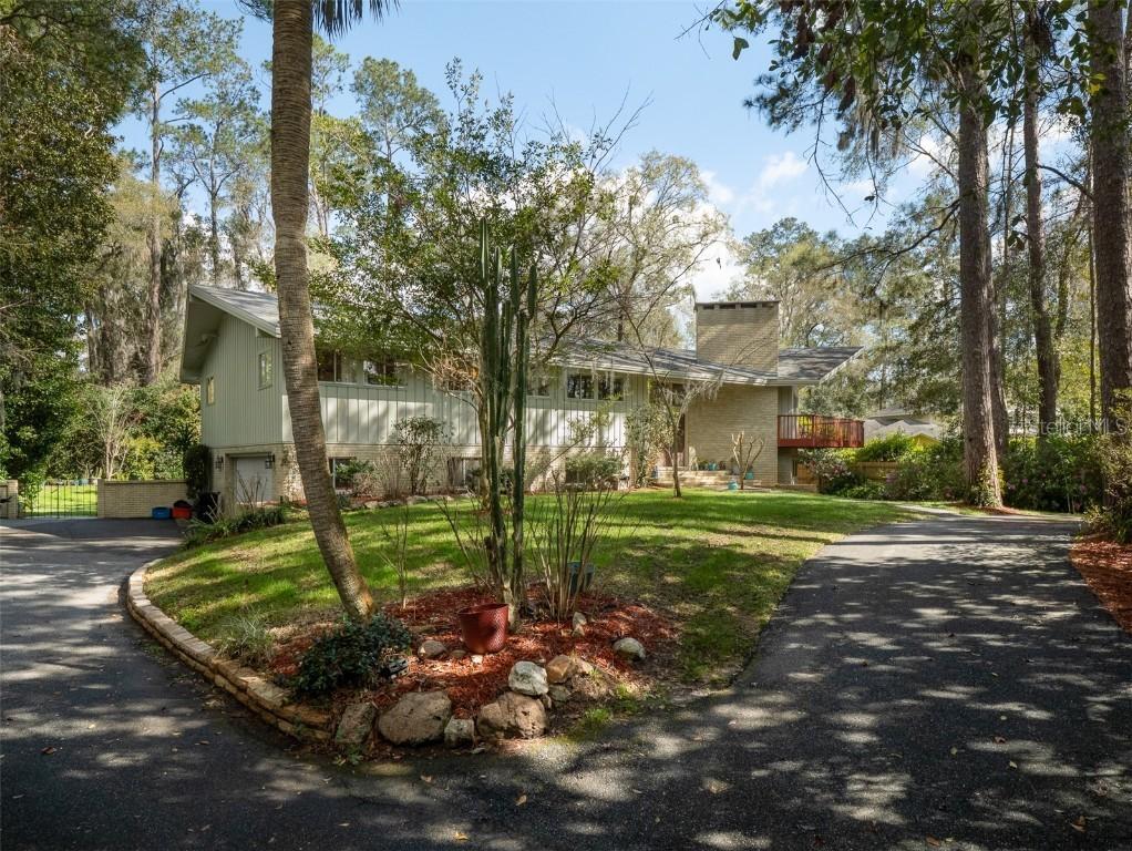 2135 NW 28th St., Gainesville, FL 32605