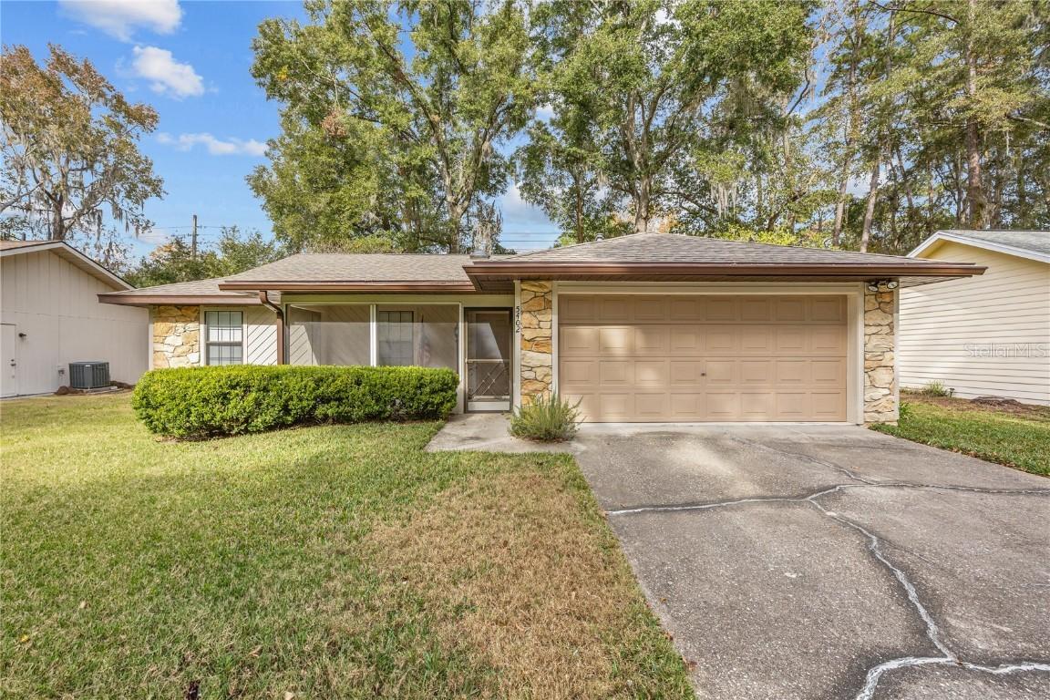 5402 NW 38th Pl., Gainesville, FL 32606