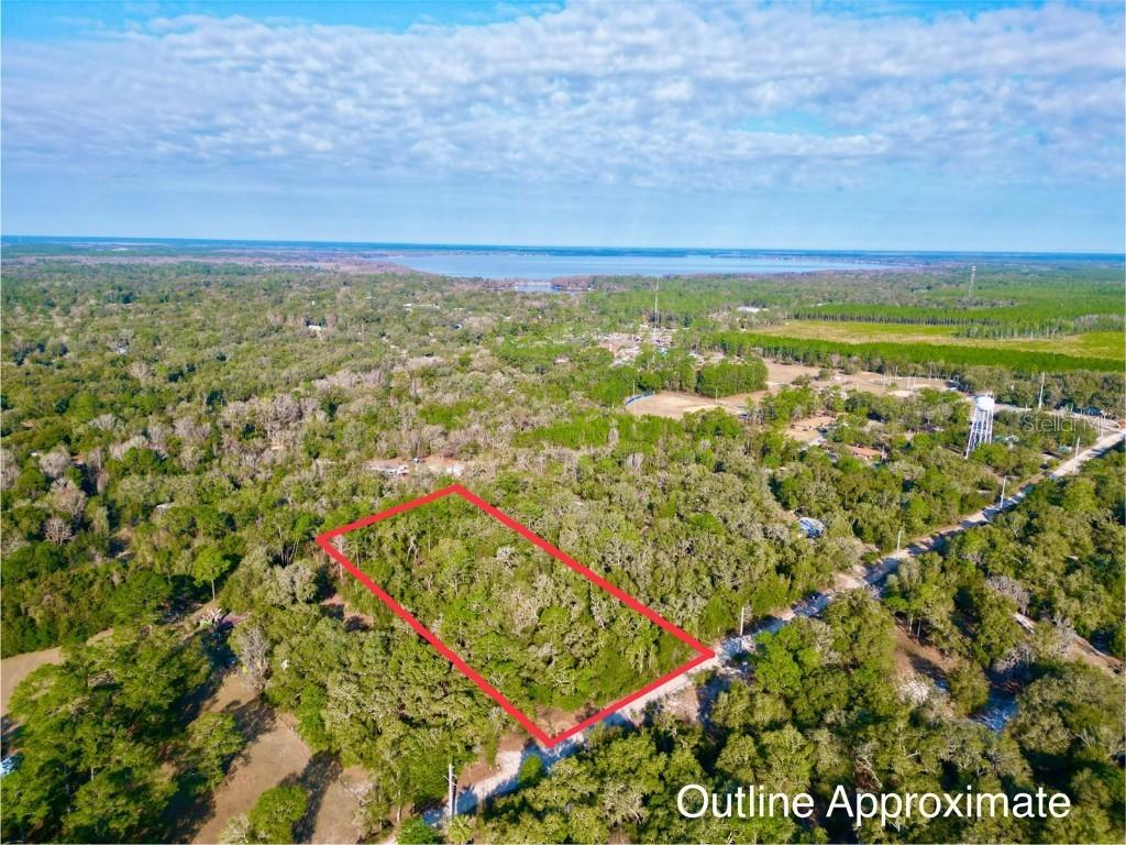 201 Powerline Rd., Melrose, FL 32666