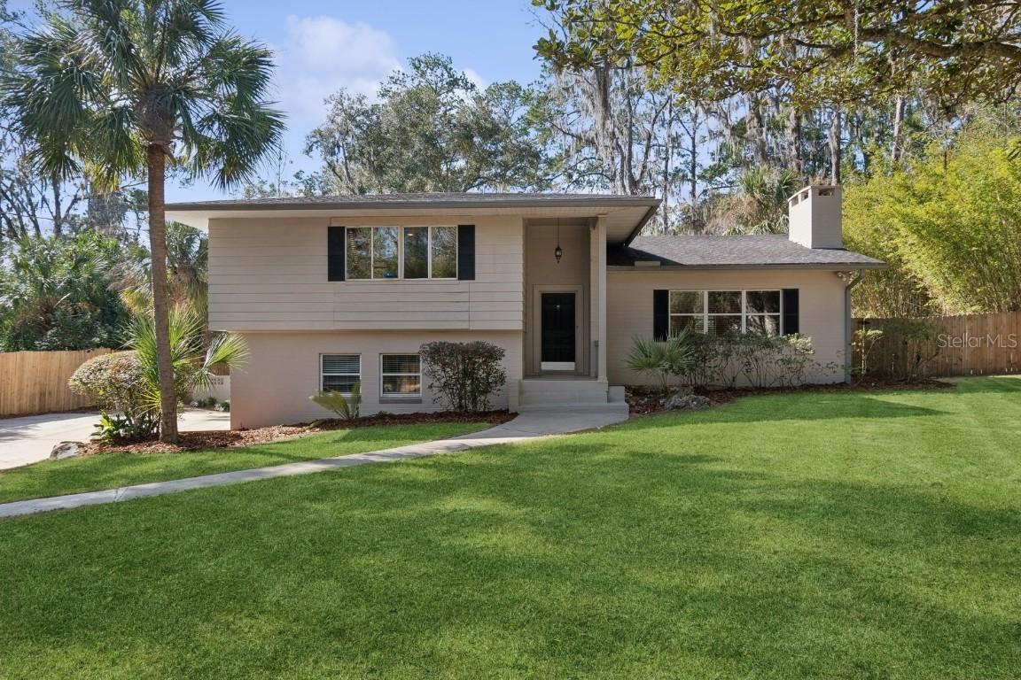 1524 NW 22nd St., Gainesville, FL 32605