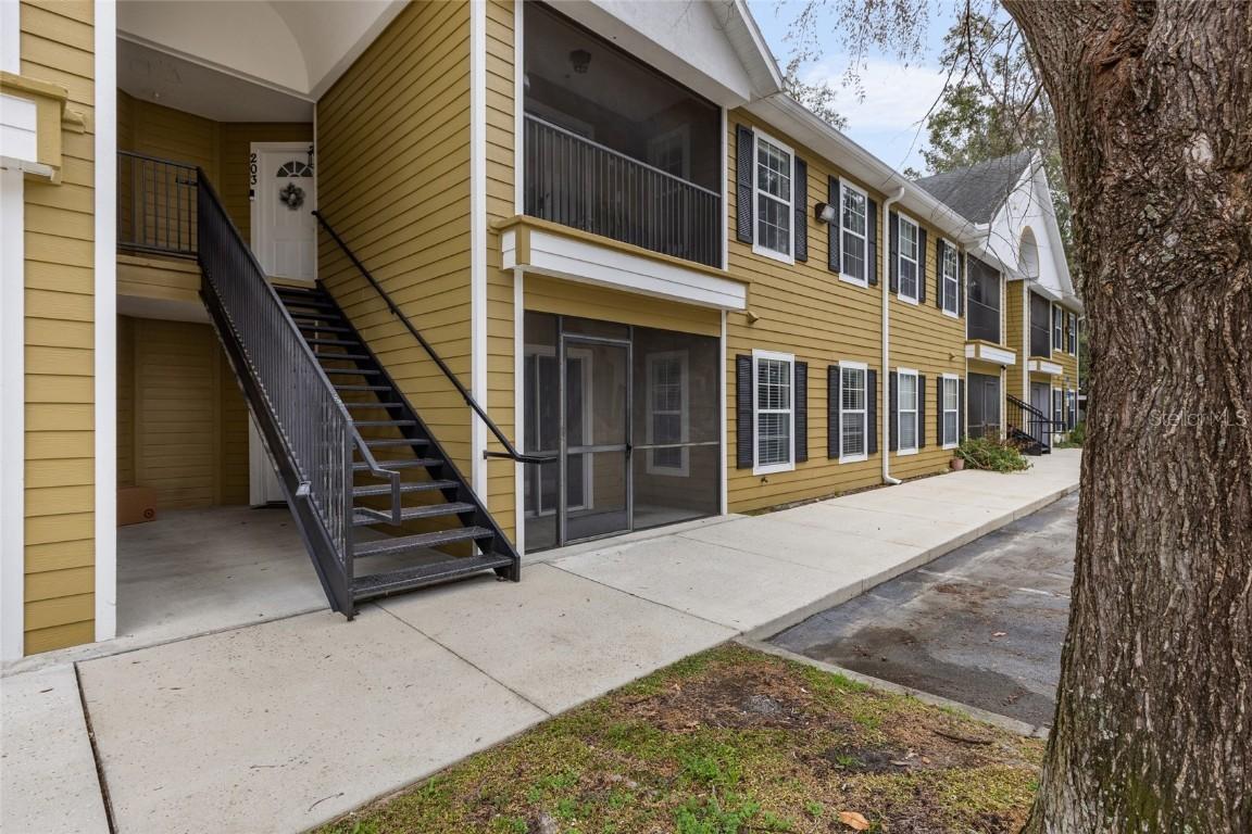 4215 SW 31st Dr. #103, Gainesville, FL 32608
