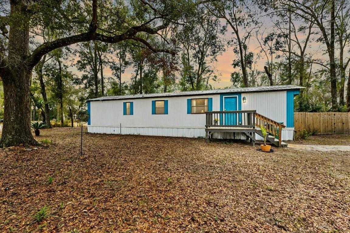 1032 NE 12th Ave., Trenton, FL 32693