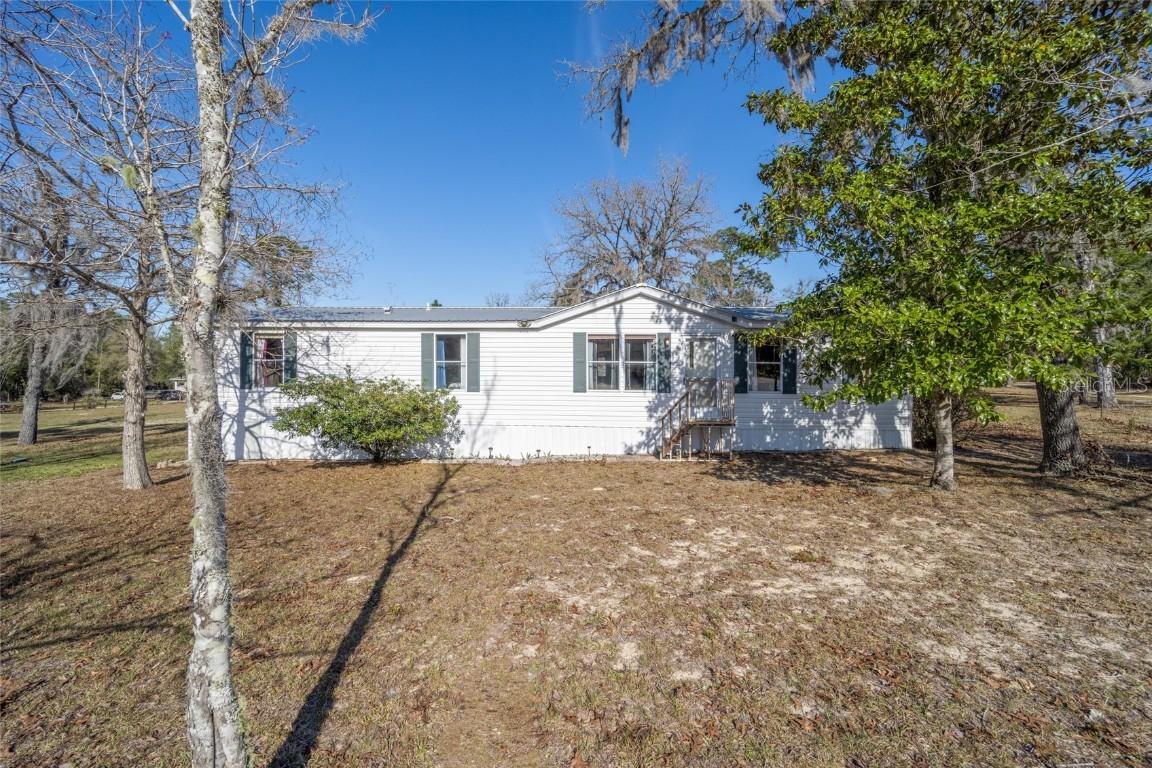 262 S County Road 21, Hawthorne, FL 32640