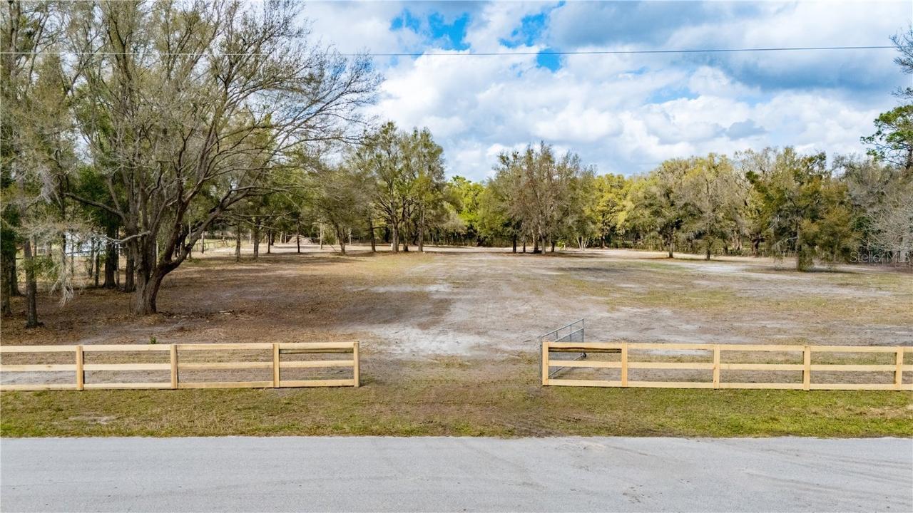 18991 SE 11th Pl., Williston, FL 32696