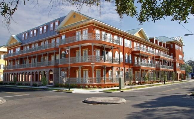 1320 NW 3rd Ave. #306, Gainesville, FL 32603