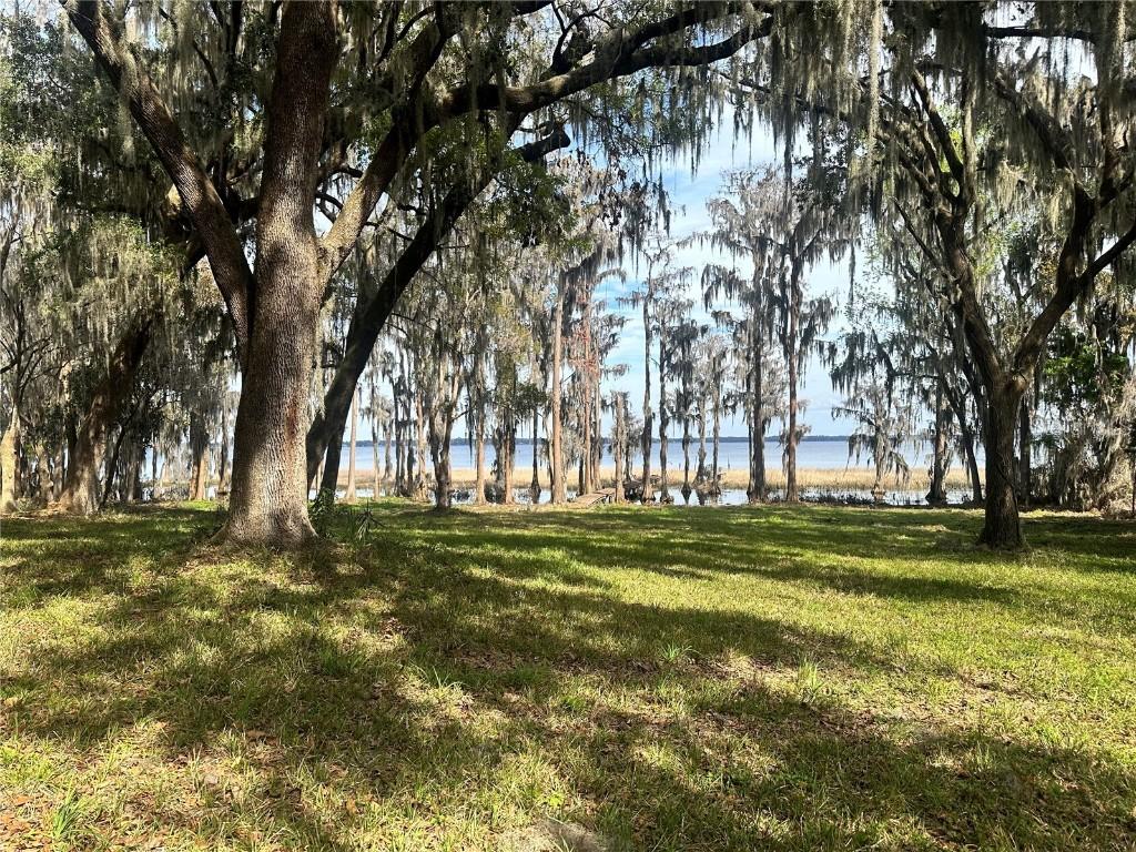 9817 NE County Road 1469, Earleton, FL 32631