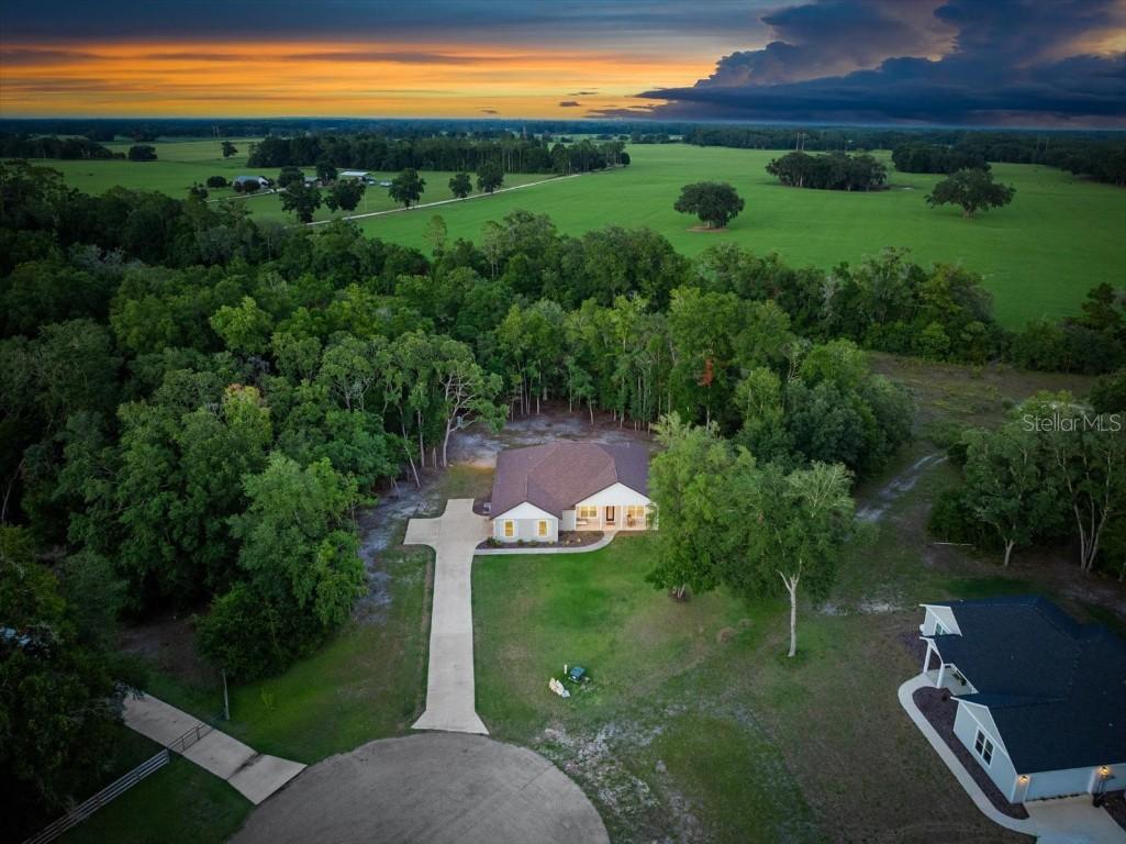 8920 NE 8th Pl., High Springs, FL 32643