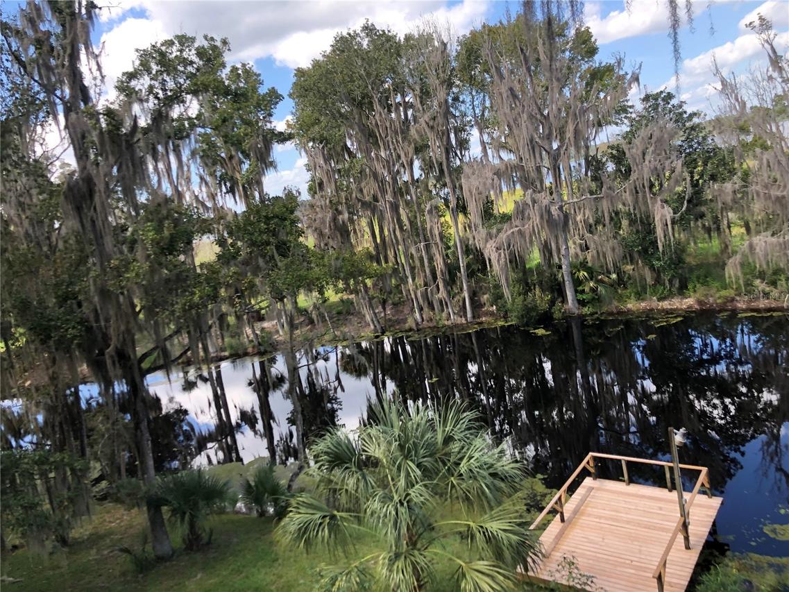 216 Little Orange Lake Dr., Hawthorne, FL 32640