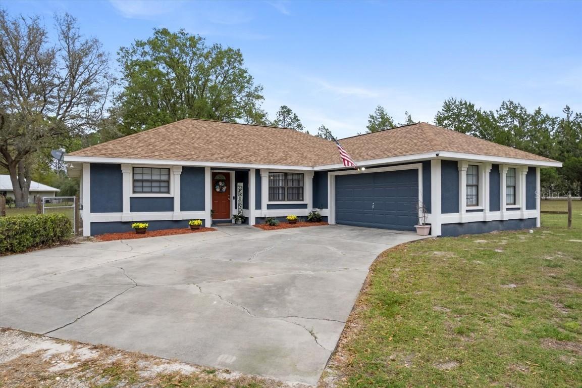 139 SW Bay Pl., Fort White, FL 32038