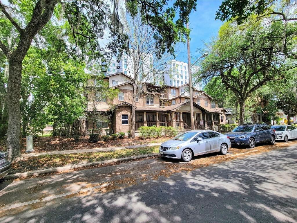 1220 SW 1st Ave. #307, Gainesville, FL 32601
