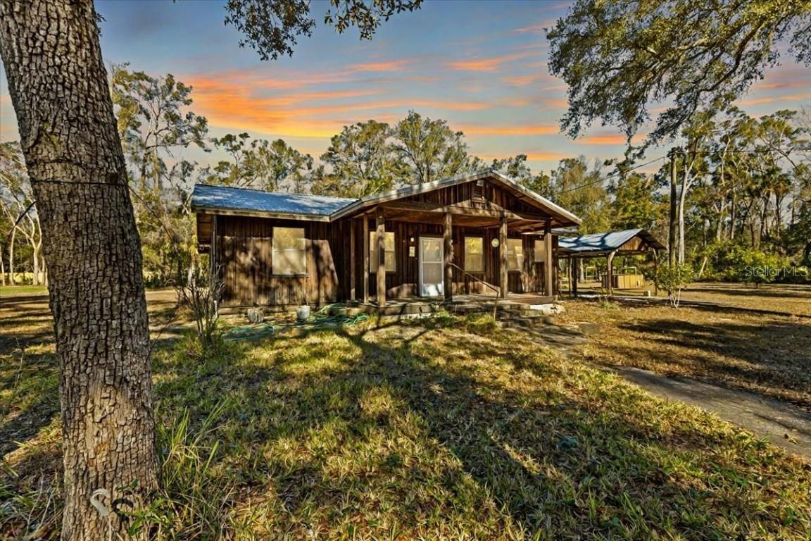 135 NE 306th Ave., Old Town, FL 32680