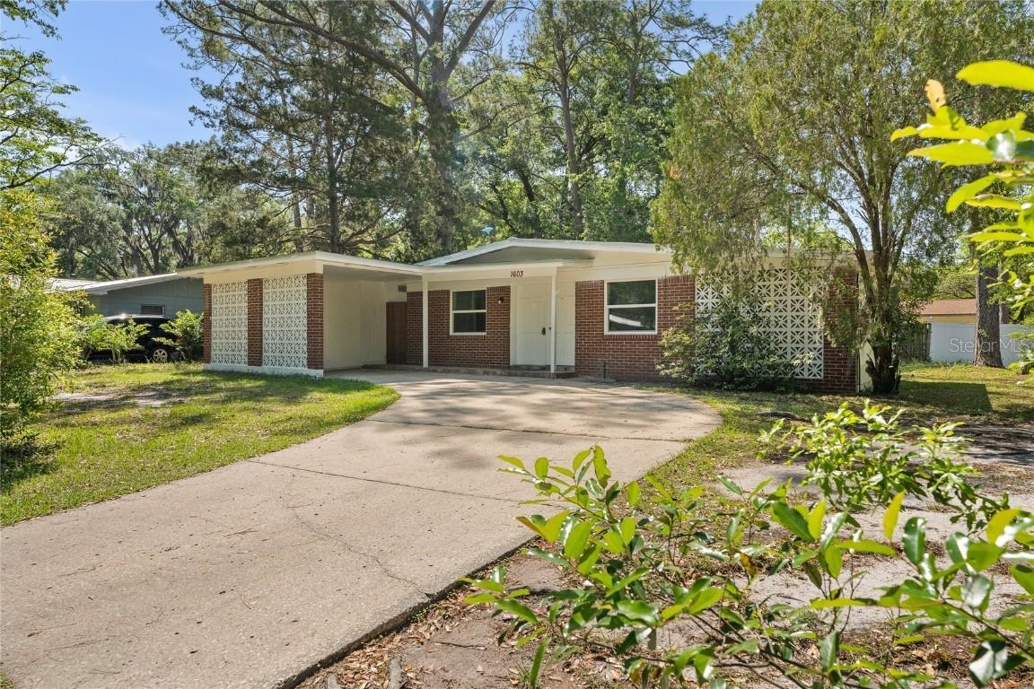 1603 NE 19th Pl., Gainesville, FL 32609