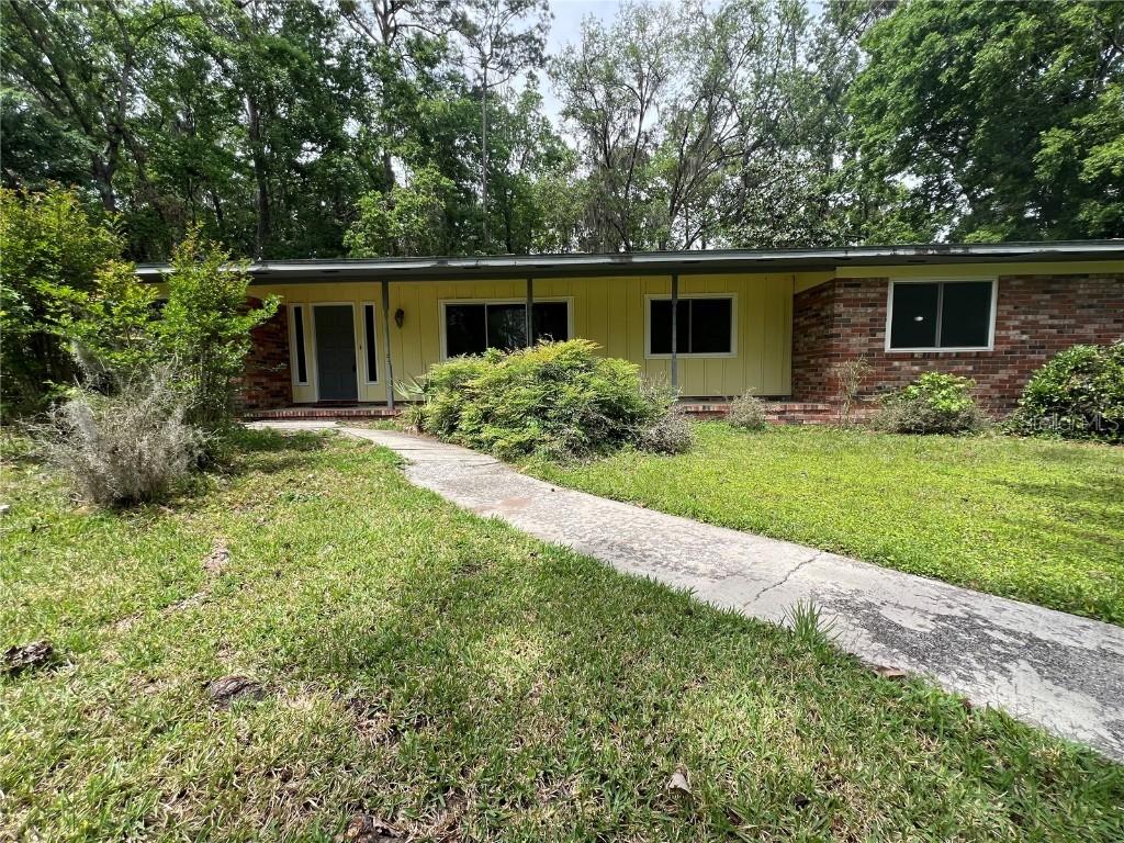 9310 NW 10th Pl., Gainesville, FL 32606