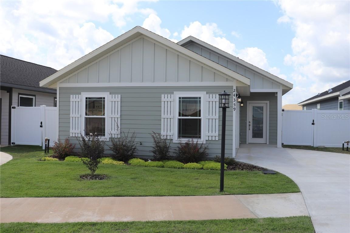 24350 SW 18th Ln., Newberry, FL 32669