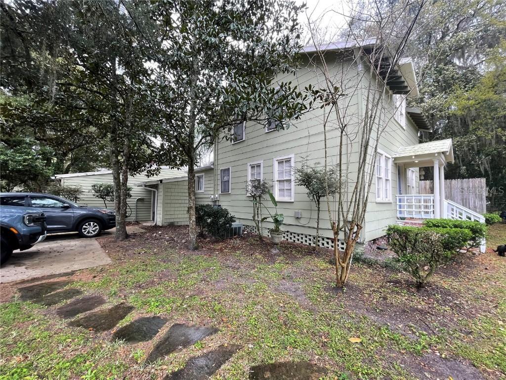 1035 NE 3rd Ave., Gainesville, FL 32601