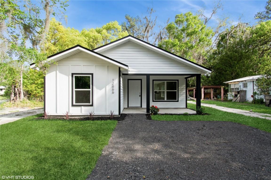 13866 NE 150th Ave., Waldo, FL 32694
