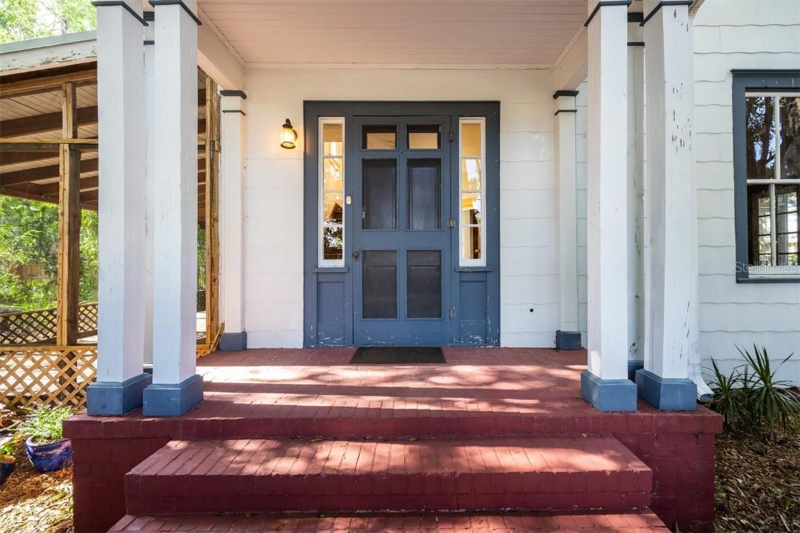 562 NE 2nd Ave., Gainesville, FL 32601