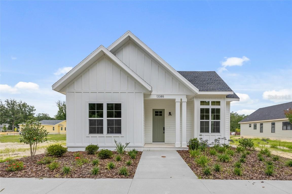 13385 SW 9th Rd., Newberry, FL 32669