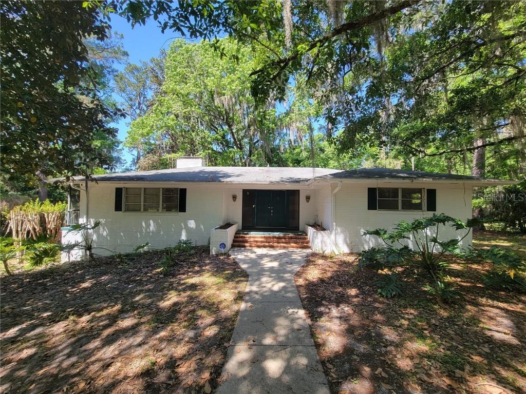 3200 SW 4th Ct., Gainesville, FL 32601