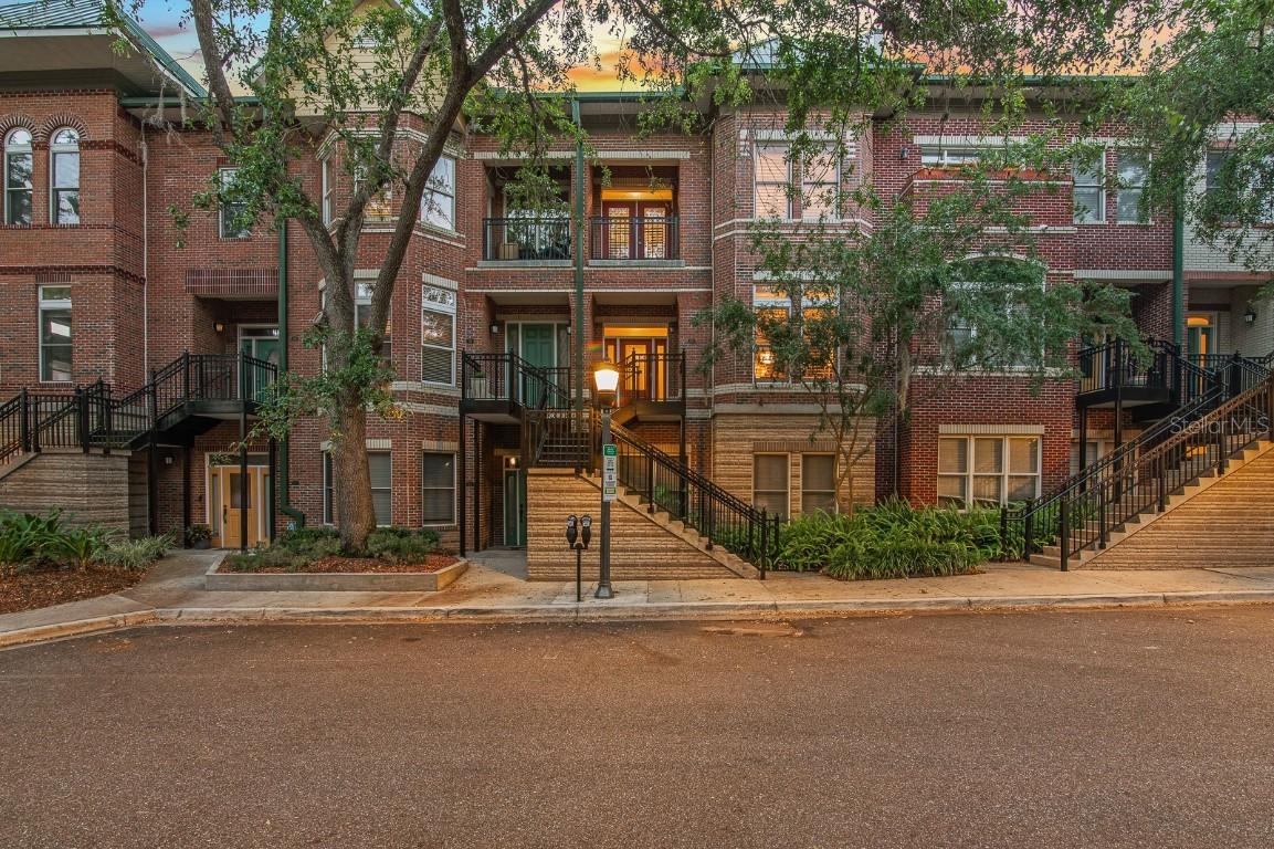 120 NE 4th St. #24, Gainesville, FL 32601