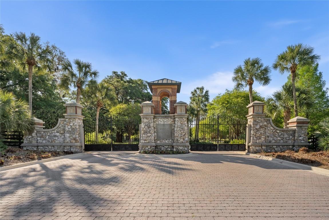 6611 SW 40th Ter., Gainesville, FL 32608