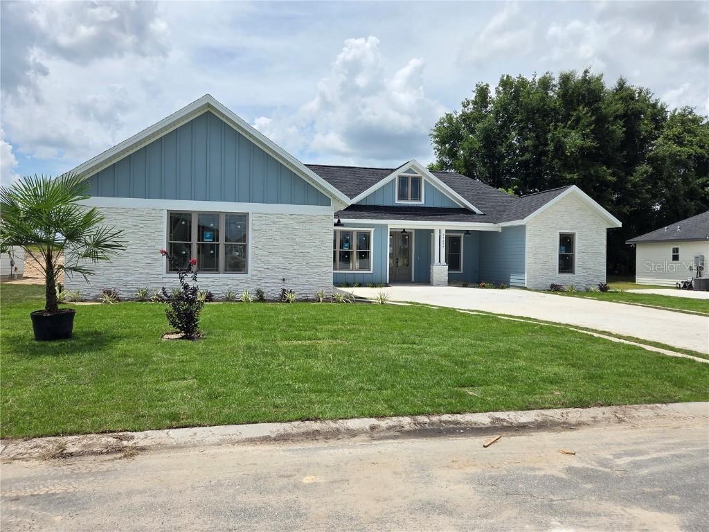 24695 SW 21st Ln., Newberry, FL 32669