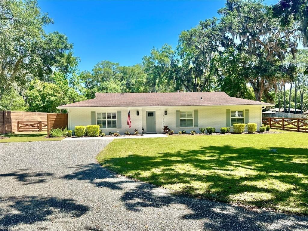 6203 West Blvd., Melrose, FL 32666