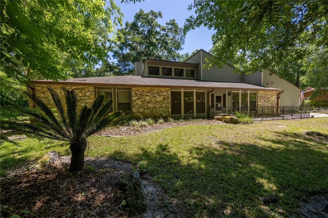 607 SW 83rd Ter., Gainesville, FL 32607
