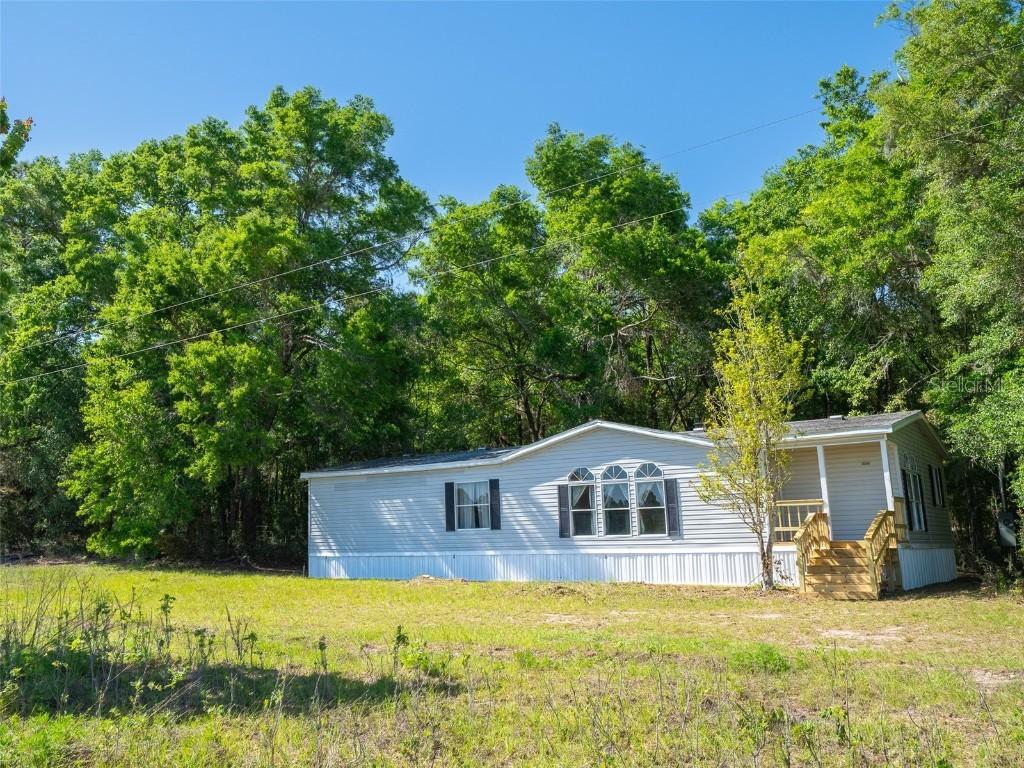 11002 SW 282nd St., Newberry, FL 32669