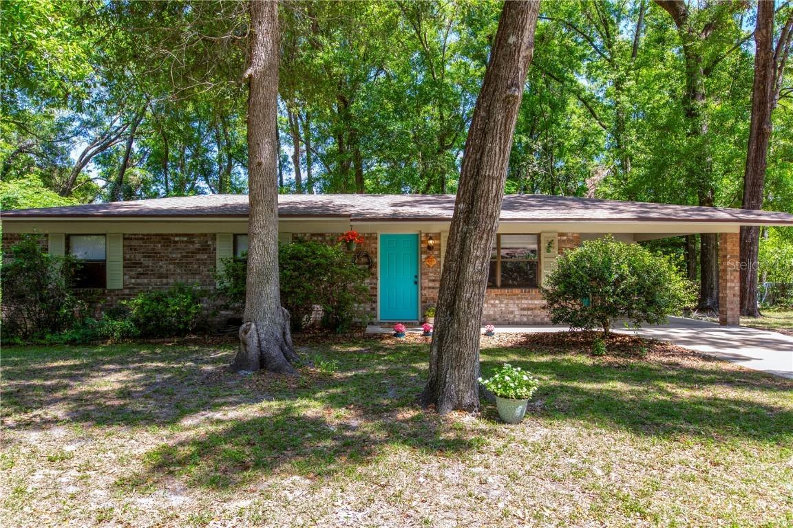 445 SW 257th Ter., Newberry, FL 32669