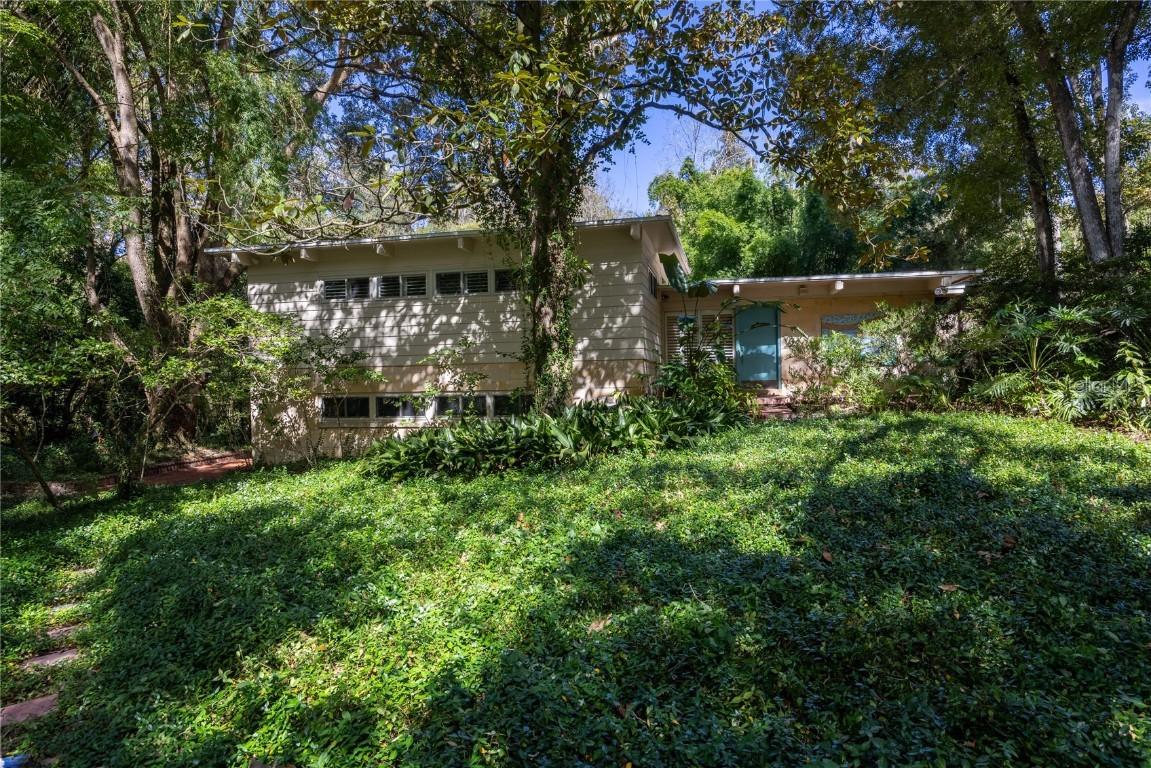 2074 NW 11th Rd., Gainesville, FL 32605