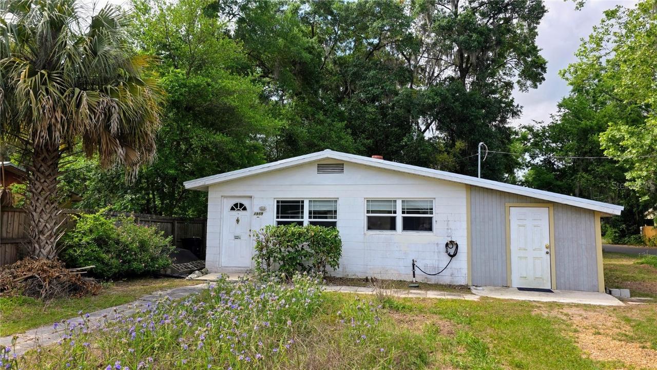 1959 NW 35th Ave., Gainesville, FL 32605