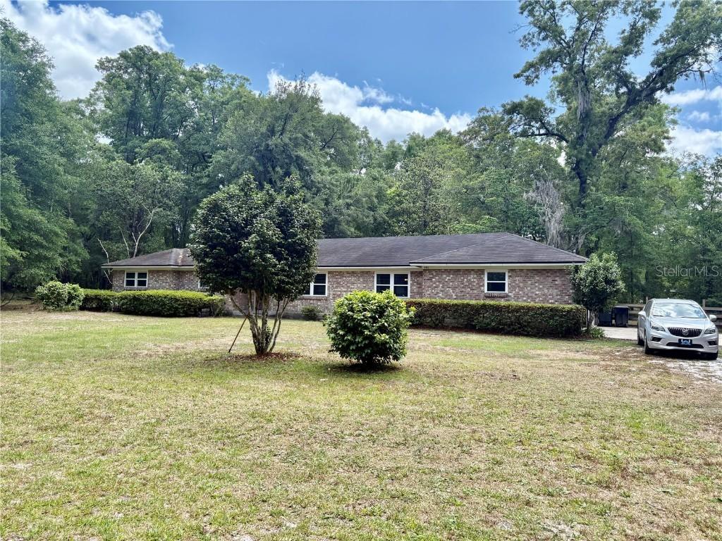 540 Arthur Moore Dr., Green Cove Springs, FL 32043