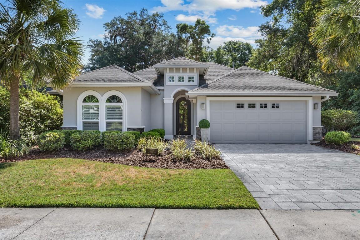 555 NW 134th Way, Newberry, FL 32669