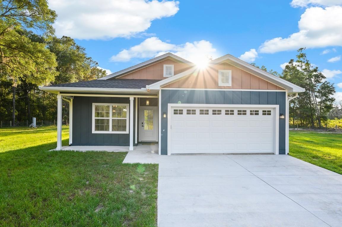 1256 SW Scrubtown Rd., Fort White, FL 32038