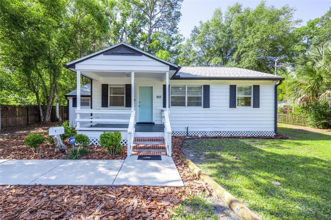 925 NE 7th Pl., Gainesville, FL 32601