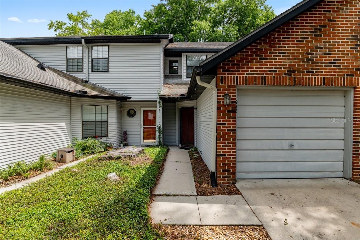 938 NW 42nd Ter., Gainesville, FL 32605
