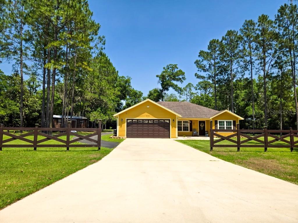 609 NE 2nd St., Williston, FL 32696