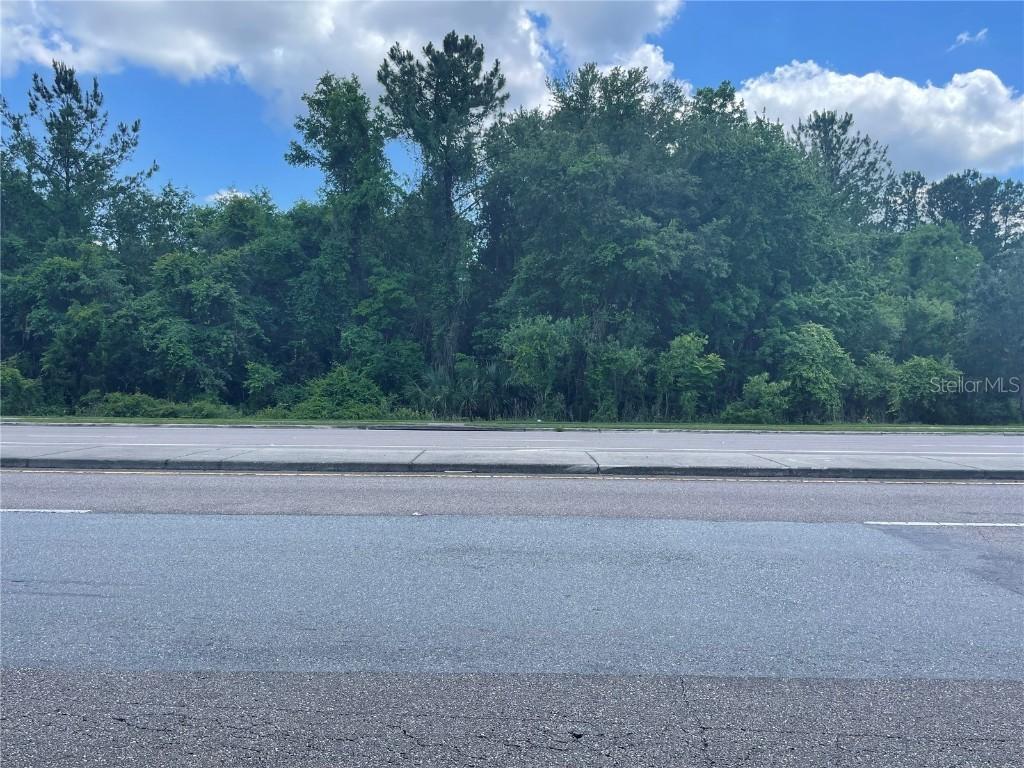 000 SE Hawthorne Rd., Hawthorne, FL 32640