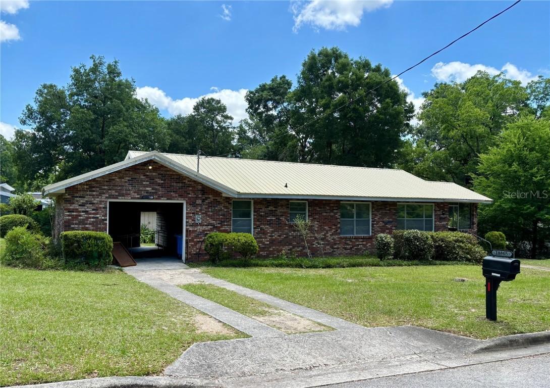 18865 NW 233rd St., High Springs, FL 32643