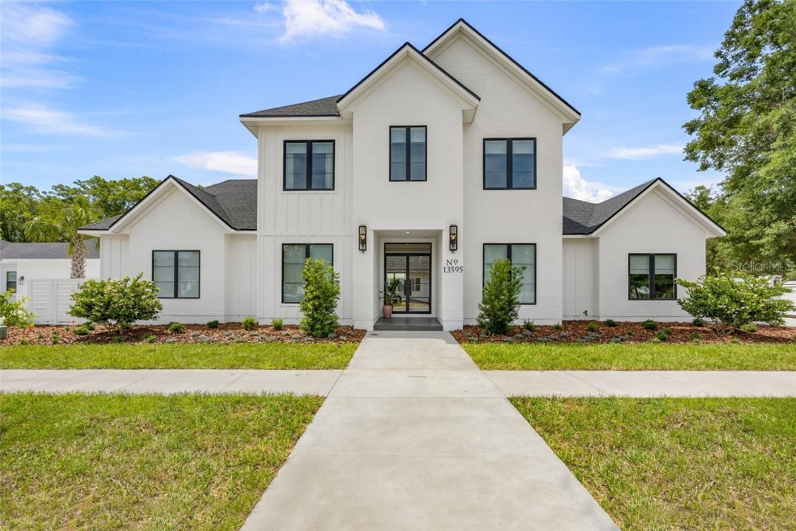 13595 SW 11th Rd., Newberry, FL 32669