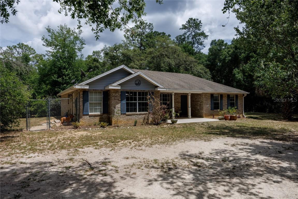 1841 SE 245th St., Hawthorne, FL 32640