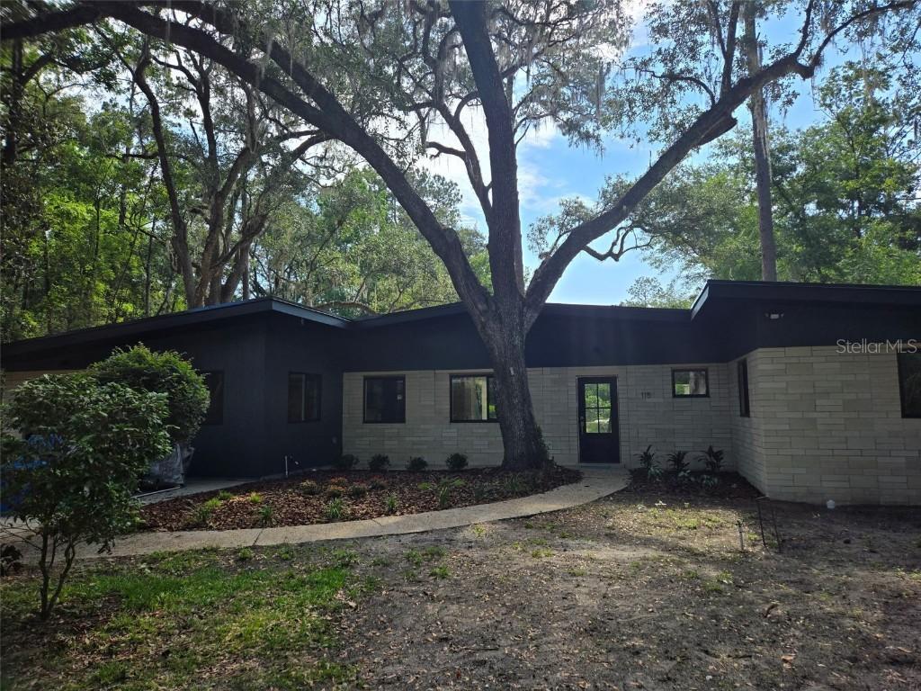 115 SW 42nd St., Gainesville, FL 32607
